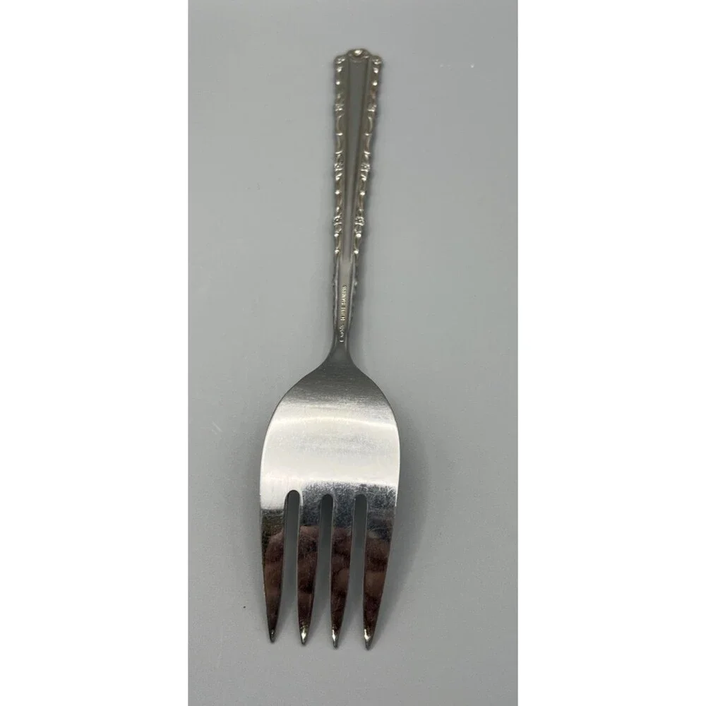 Oneida Deluxe Cherie Medium Cold Meat Serving Fork 8 3/8
